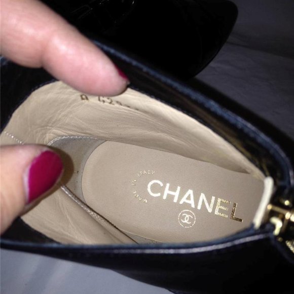 CHANEL 13A Black Leather Patent Pointed Buckled Ankle Bootie Boots Shoes - Picture 10 of 12